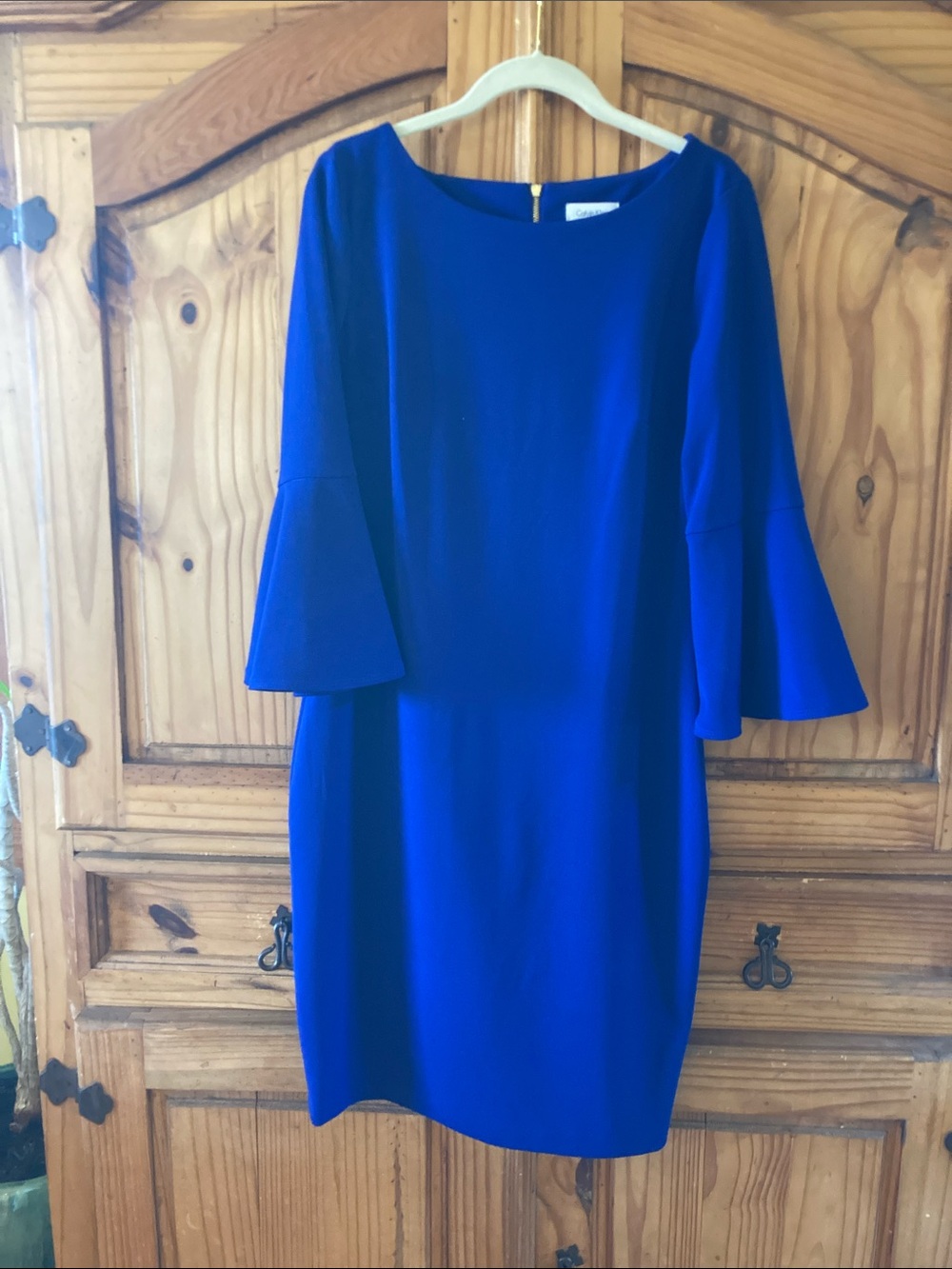 Women’s Calvin Klein bold blue long bell sleeve dress size 12